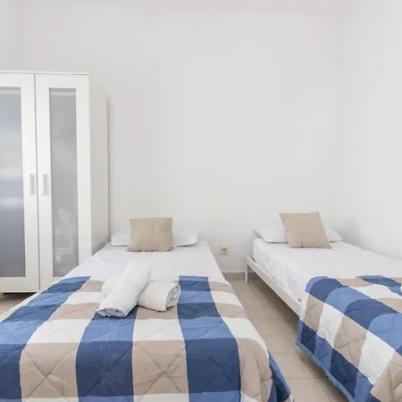 En A 3 Min De La Playa Apartment *